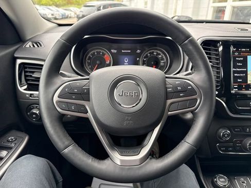 Used 2019 Jeep Cherokee Limited AWD/4WD image 17