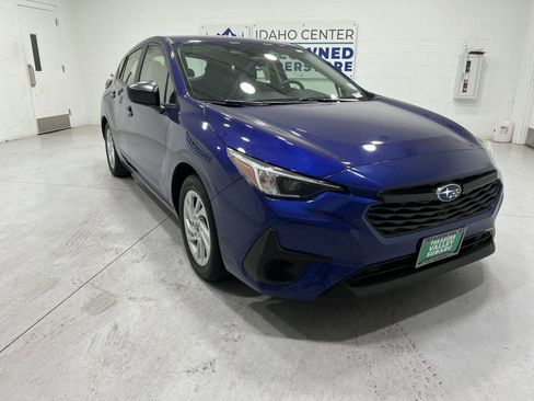 Used 2024 Subaru Impreza 2.0i AWD/4WD image 2