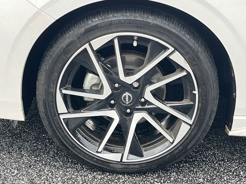 Certified 2024 Nissan Sentra SR image 26