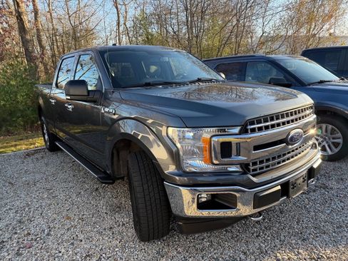 Used 2018 Ford F150 XLT w/ Equipment Group 302A Luxury image 3