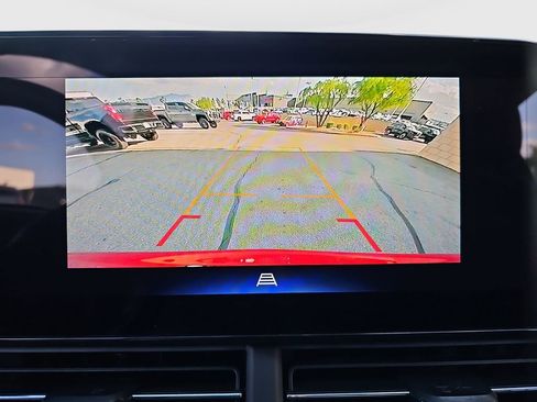 Used 2024 Chevrolet Trax LT w/ Driver Confidence Package FWD image 13
