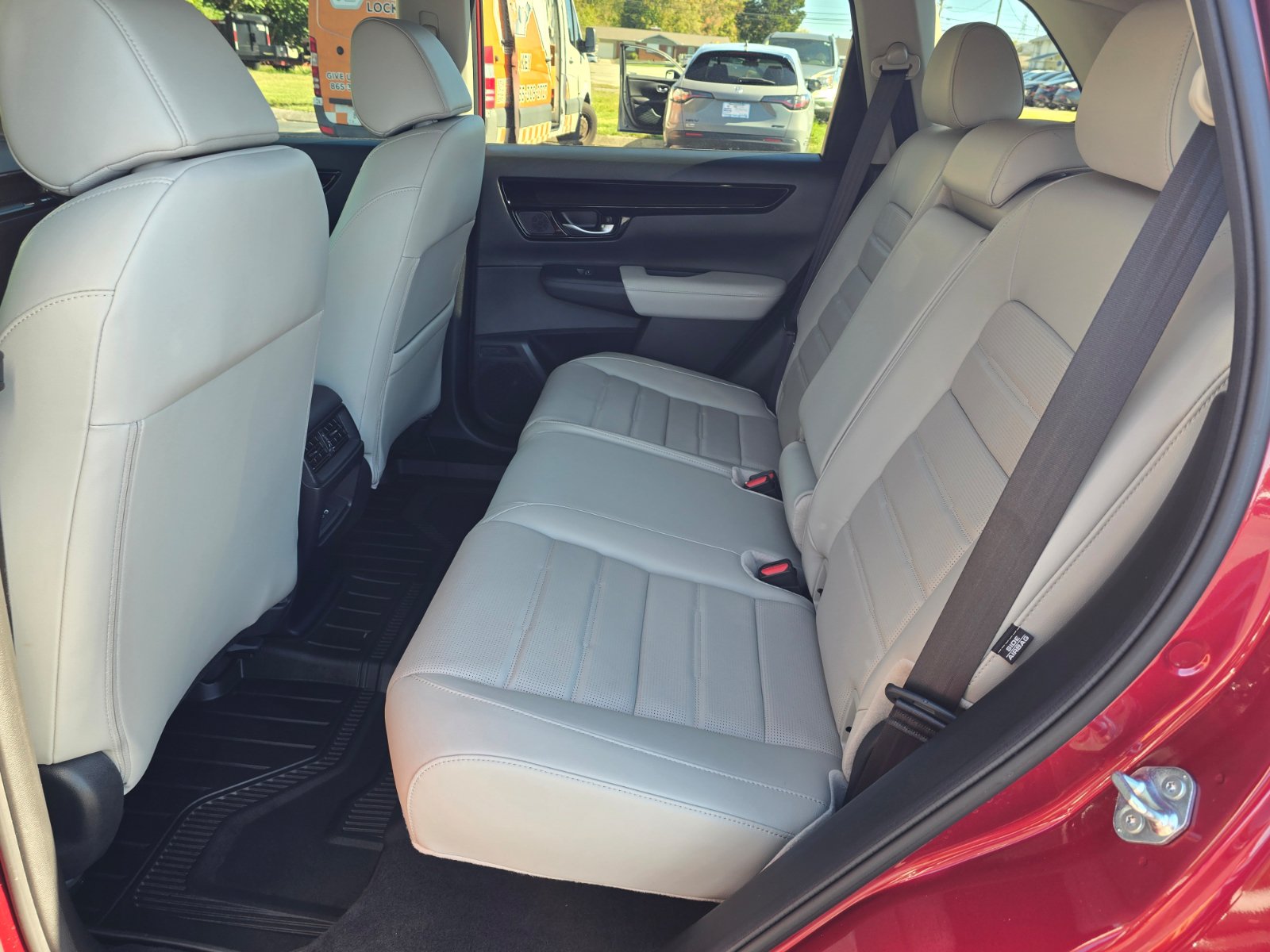 Used 2024 Honda CR-V EX-L image 11