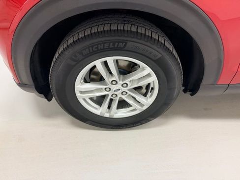 Used 2020 Ford Explorer XLT w/ Equipment Group 202A image 18