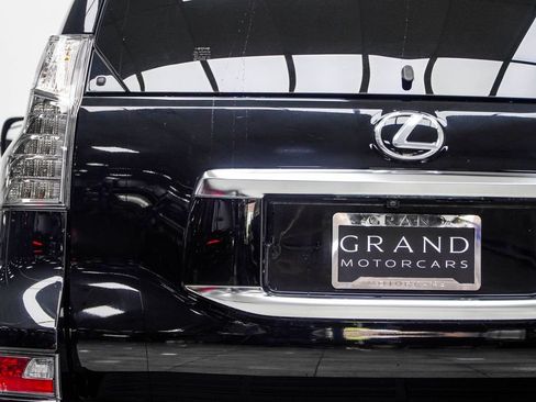 Used 2023 Lexus GX 460 Premium AWD/4WD image 17