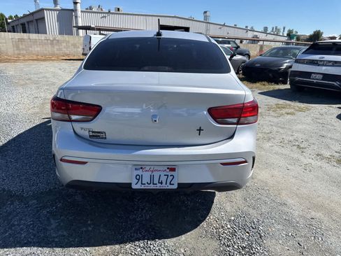 Used 2022 Kia Rio LX image 5