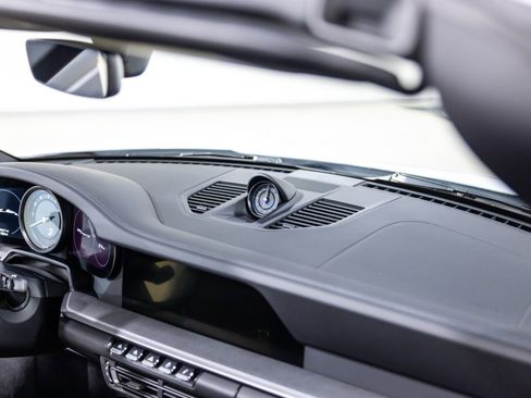 Used 2024 Porsche 911 Targa 4S w/ Premium Package image 36