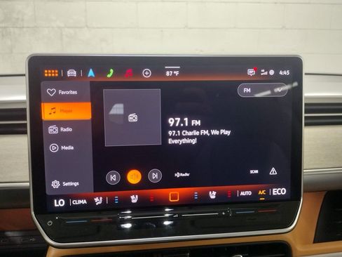 New 2025 Volkswagen ID. Buzz 1st Edition AWD/4WD image 36