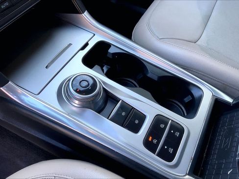 Used 2020 Ford Explorer Limited RWD image 17