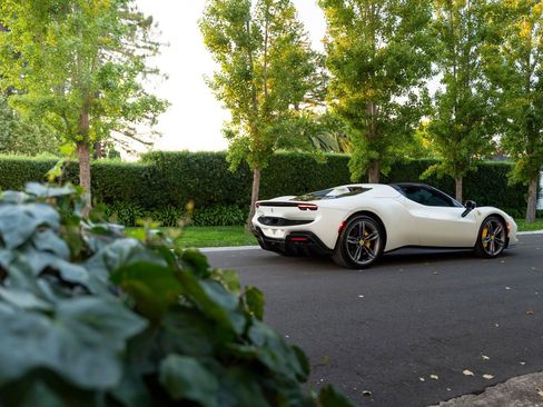 Used 2023 Ferrari 296 GTS image 72