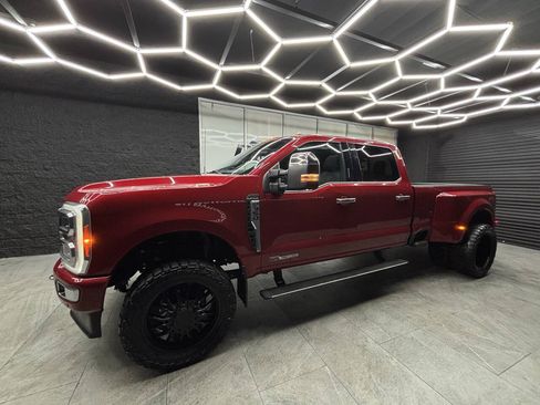 Used 2023 Ford F350 Platinum AWD/4WD image 8