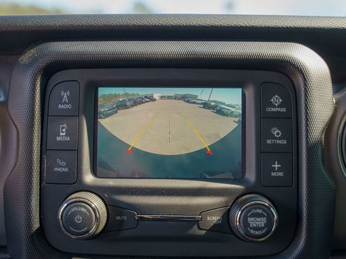 Used 2021 Jeep Wrangler Sport image 35