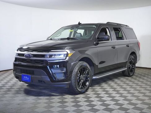 Certified 2022 Ford Expedition XLT AWD/4WD image 2