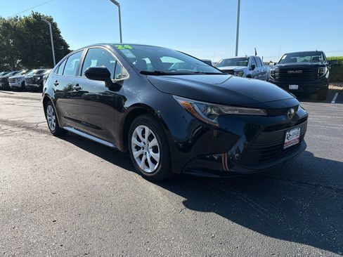 Used 2024 Toyota Corolla LE FWD image 3