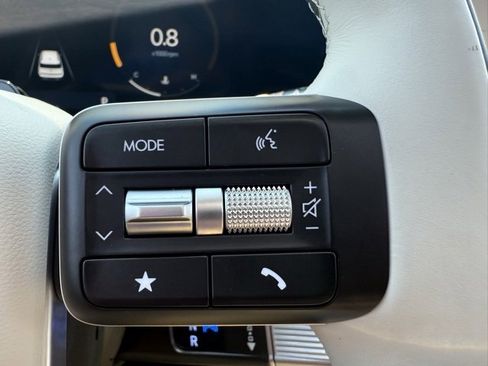 Used 2025 Hyundai Santa Fe Calligraphy image 28