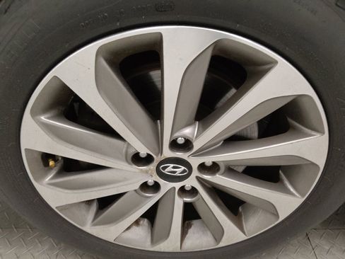 Used 2016 Hyundai Sonata Sport w/ Option Group 02 FWD image 31