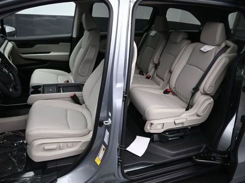 New 2026 Honda Odyssey EX-L image 16