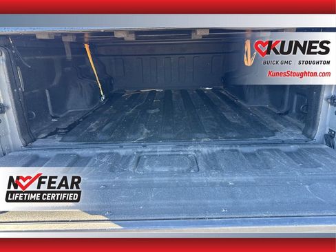 Used 2022 Jeep Gladiator Mojave w/ LED Lighting Group AWD/4WD image 19