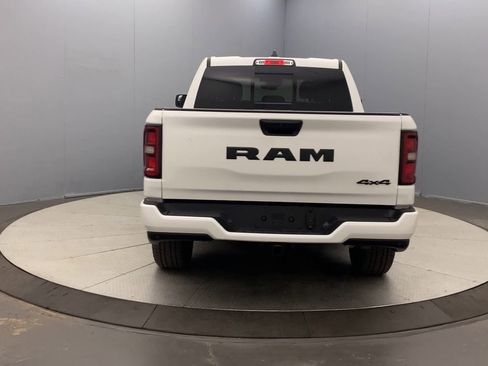 New 2026 RAM 1500 Express AWD/4WD image 4