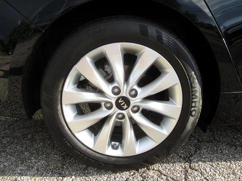 Used 2018 Kia Optima EX image 35