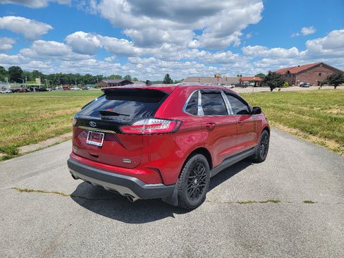 Used 2020 Ford Edge SEL FWD image 8