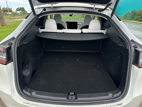 Used 2024 Tesla Model Y Long Range image 20