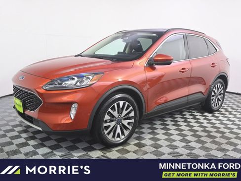 Used 2020 Ford Escape Titanium AWD/4WD image 2