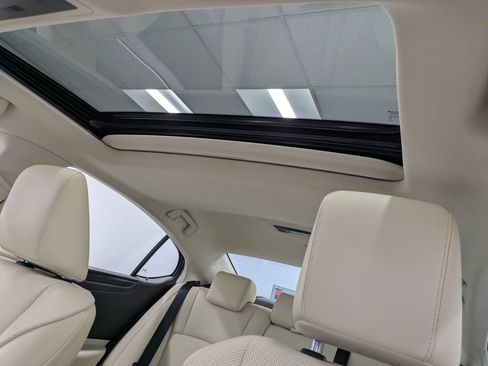 Used 2022 Lexus ES 300h w/ Premium Package FWD image 22
