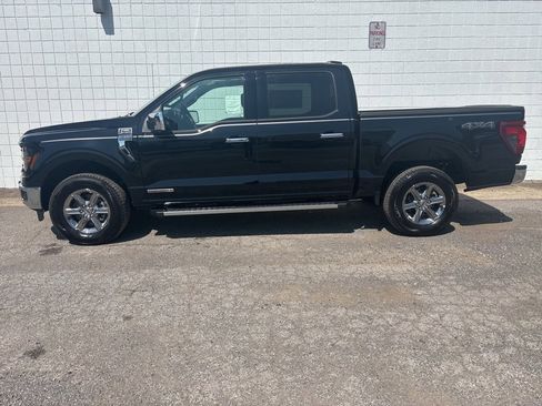 New 2025 Ford F150 XLT w/ Equipment Group 302A MID image 8