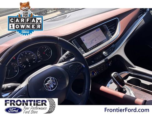 Used 2020 Buick Enclave Avenir w/ Avenir Technology Package AWD/4WD image 13