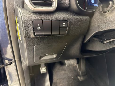 Used 2017 Kia Sportage LX image 14