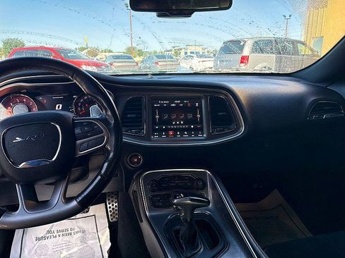 Used 2019 Dodge Challenger SRT Hellcat w/ Plus Package RWD image 11