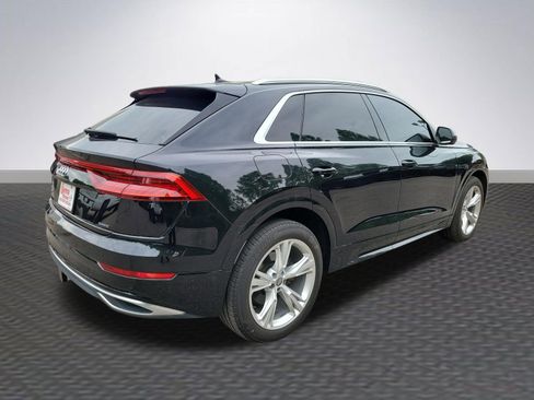 Used 2019 Audi Q8 Prestige w/ Luxury Package AWD/4WD image 5