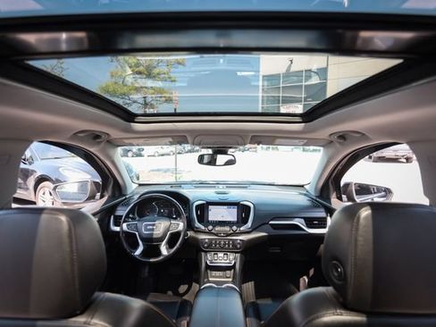 Used 2021 GMC Terrain SLT w/ Infotainment Package II AWD/4WD image 44