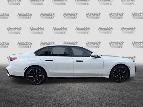 Used 2025 BMW 760i xDrive AWD/4WD image 11