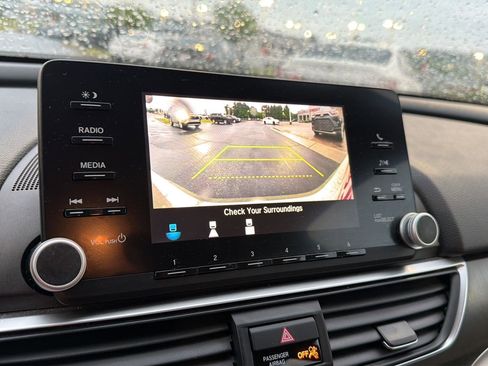 Used 2019 Honda Accord LX image 24