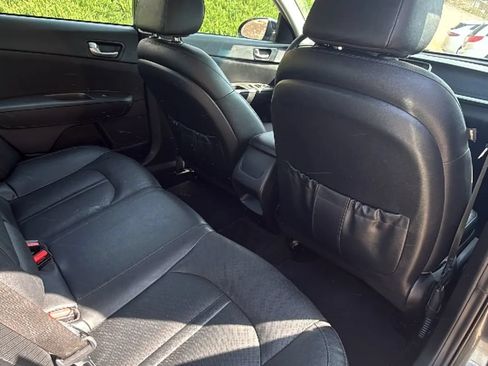 Used 2020 Kia Optima SE FWD image 25