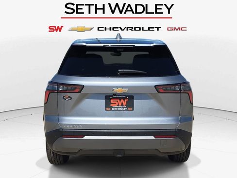 New 2026 Chevrolet Equinox LT w/ Convenience Package II FWD image 7