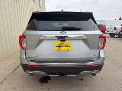 Used 2023 Ford Explorer Limited w/ Limited Technology Package image 6