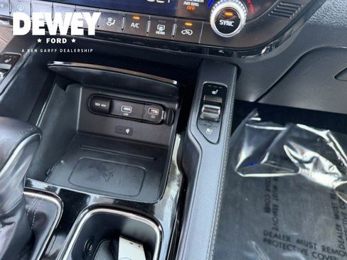 Used 2022 Kia Telluride SX w/ SX Prestige Package AWD/4WD image 24
