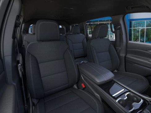 New 2026 Chevrolet Traverse LT w/ Driver Confidence Package image 16