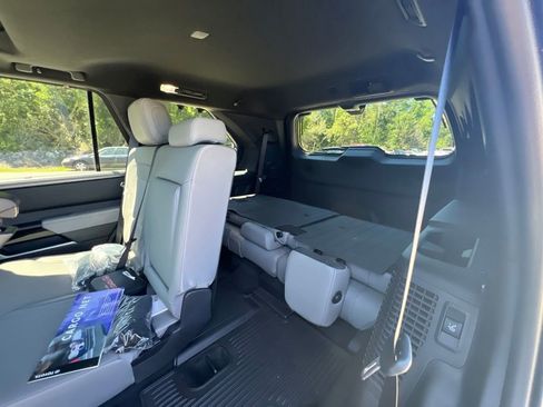 Used 2026 Toyota Sequoia Limited AWD/4WD image 10