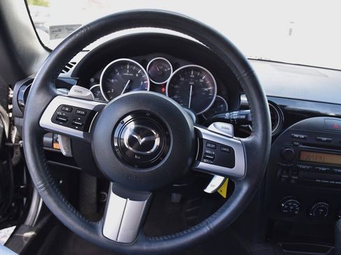 Used 2006 MAZDA MX-5 Miata Touring RWD image 12