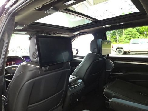 Used 2025 Cadillac Escalade Sport Platinum AWD/4WD image 49