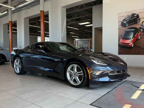 Used 2014 Chevrolet Corvette Stingray Coupe image 5