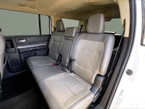 Used 2016 Ford Flex SEL image 26