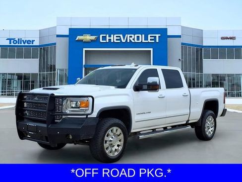 Used 2019 GMC Sierra 2500 Denali w/ Duramax Plus Package AWD/4WD image 3