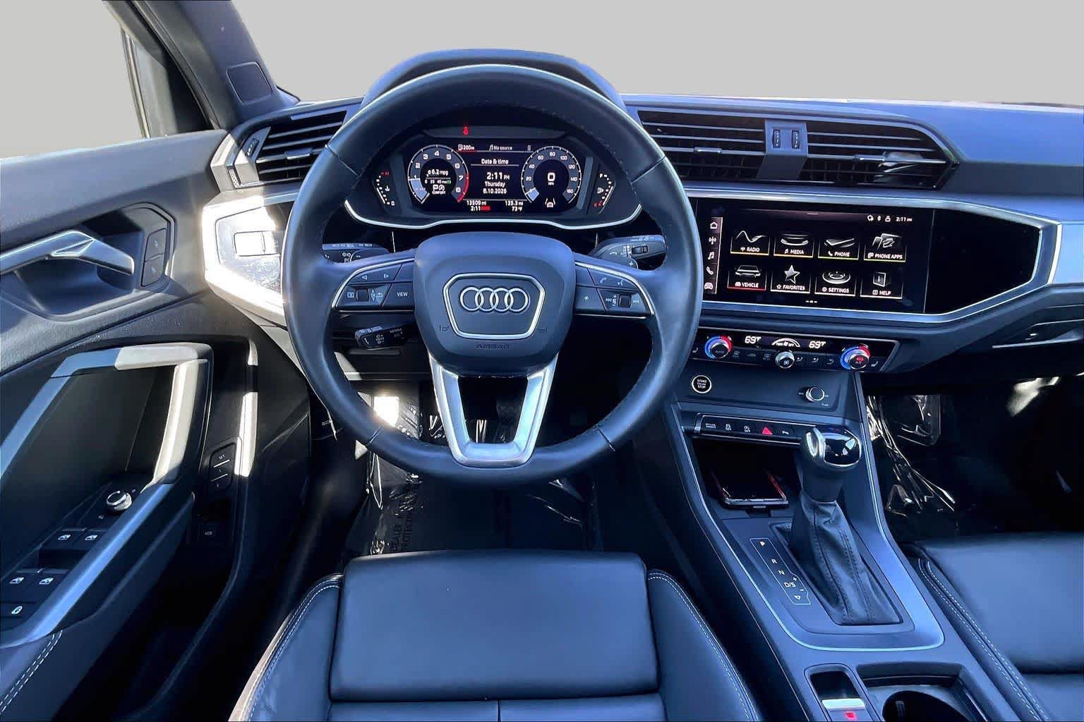 Used 2025 Audi Q3 2.0T Premium w/ Convenience Package AWD/4WD image 6