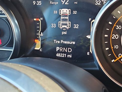 Used 2018 Jeep Wrangler Unlimited Sahara image 20