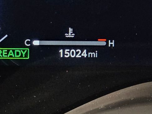 Used 2025 Toyota Sienna Platinum image 30