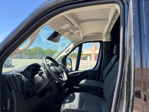 Used 2025 RAM ProMaster 2500 FWD image 8